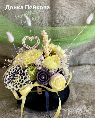 Луксозен букет от соеви свещи в тюркоаз и бяло – ръчна изработка, снимка 8 - Изкуствени цветя - 53880882