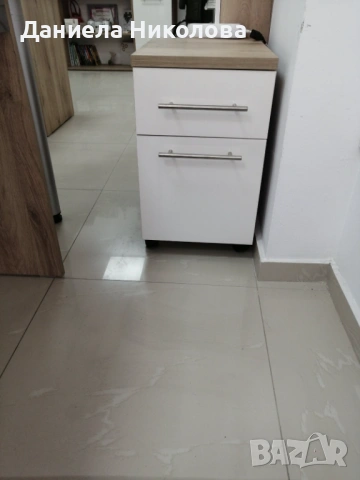 Контейнер за офис бюро