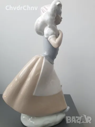 НАО ЛАДРО испанска порцеланова фигура на момиче с агне/NAO Lladro статуетка 25см, снимка 3 - Колекции - 47095894