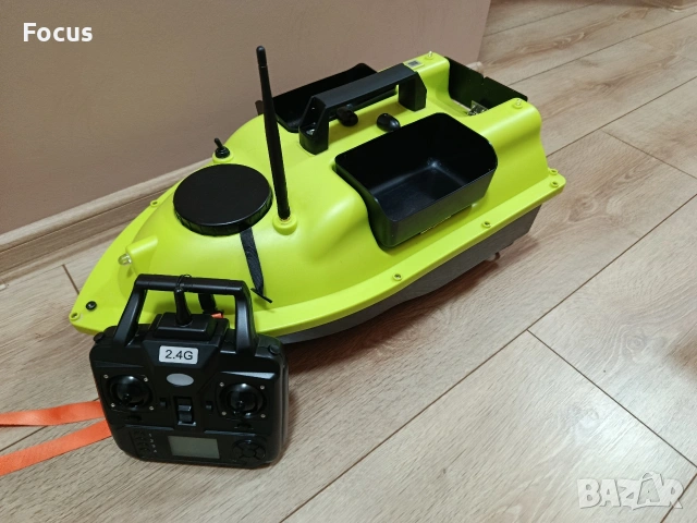 лодка за захранка с GPS и автопилот 