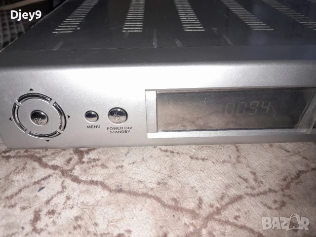 сателитен приемник и  булсатком 40 лв подарък  вътрешна  антена 