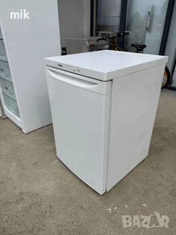 Малък фризер Либхер Комфорт 3 рафта, снимка 3 - Фризери - 53724607