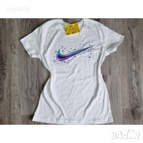 Nike Бяла Дамска Тениска 