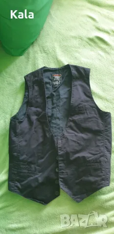 Мъжки ризи и два елека, снимка 9 - Ризи - 50276136