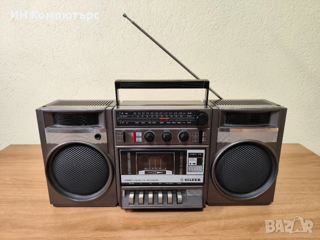 Продавам радиокасетофон Silver ST3200