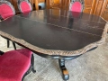 Антикварна маса със шест стола с красива дърворезба , снимка 9