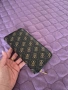 Портмоне и чанта GUESS, снимка 3