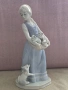 порцеланова фигурка на момиче с котенца, снимка 6