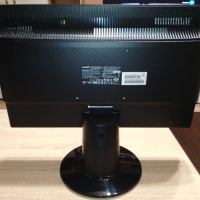 LED Монитор Philips 19", снимка 5 - Монитори - 45012161