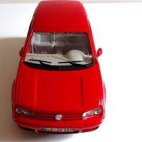 Bburago Volkswagen Golf 1998 1:24 Made in Italy, снимка 6 - Колекции - 45466030