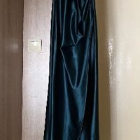 Петролена сатенена рокля, снимка 1 - Рокли - 45296418