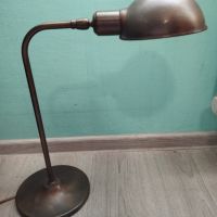 Стара писалищна лампа, снимка 1 - Настолни лампи - 45523565