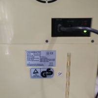 Ретро мини хладилник от Германия  - Жълт, снимка 7 - Хладилници - 45128761