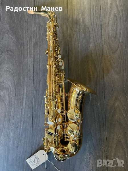 Продавам алт саксофон ELKHART deluxe, снимка 1