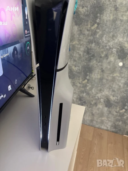 PS5 Slim, с 2 контролера, снимка 1