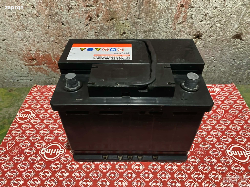 Почти нов акумулатор 60 амп/ч 640 А EFB оригинален с гаранция усилен стартов, снимка 1