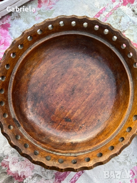 Две резбовани купи, снимка 1