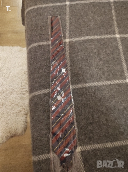 нова вратовръзка в класически стил , снимка 1