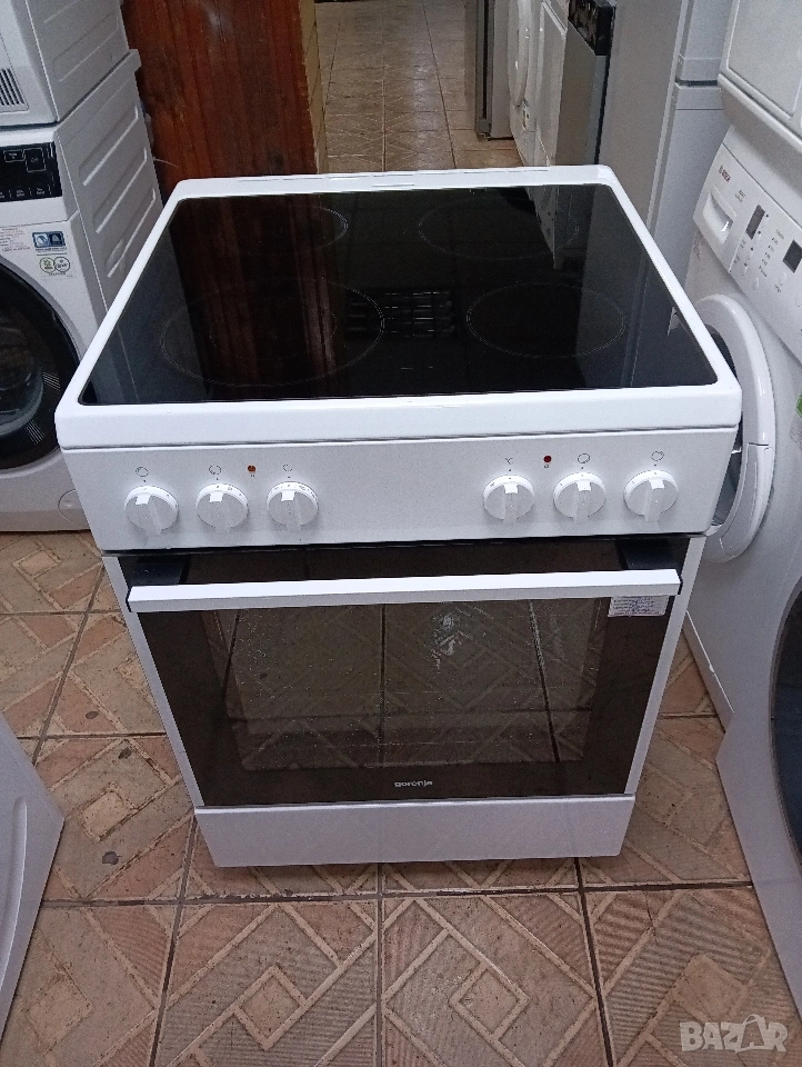 Свободно стояща печка с керамичен плот Gorenje с две години гаранция!, снимка 1