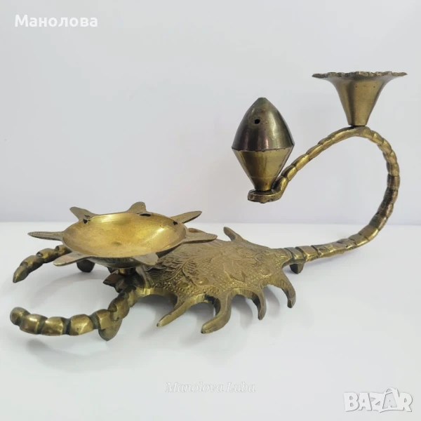 Свещник с държач и отвори за ароматни пръчици във формата на скорпион., снимка 1