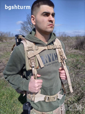 Заглавие: Оригинална Военна Раница САЩ - MOLLE II Large Rucksack (3-Color Desert), снимка 5 - Раници - 53839495