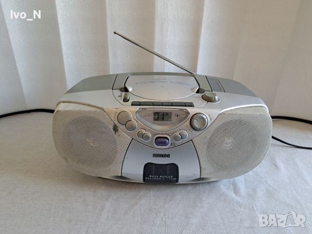 CD радиокасетофон Philips AZ 1008.