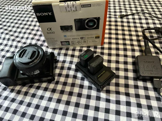 Компактен фотоапарат  Sony Alpha A6000 + 16-50 mm обектив , снимка 10 - Фотоапарати - 47092774