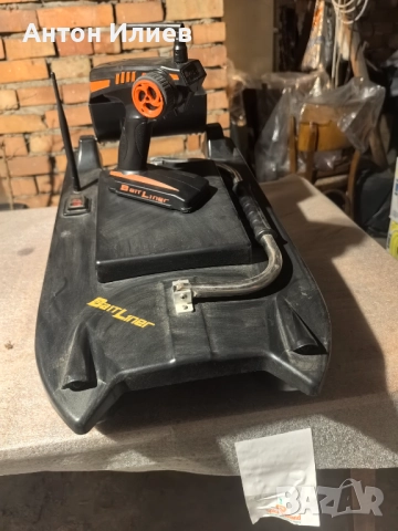 Лодка за вкарване на Въдици и захранка , снимка 4 - Такъми - 52527011