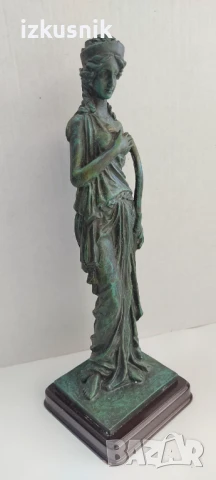 Старинна италианска статуетка Артемида, снимка 2 - Антикварни и старинни предмети - 50794818