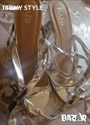 Сребристи Дамски Кожени Нови Сандали 40, снимка 4 - Сандали - 51696615