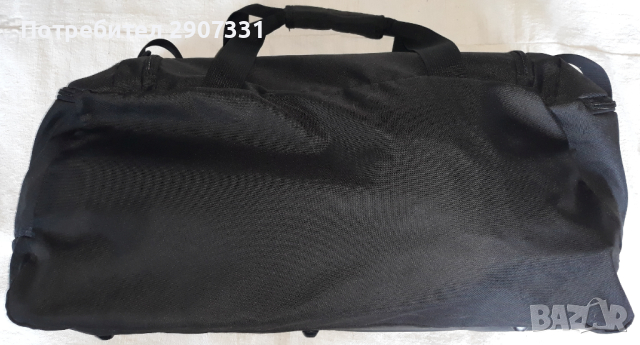 Спортна чанта Puma. Размери 88 x 28 x 26 см, снимка 7 - Чанти - 45002209