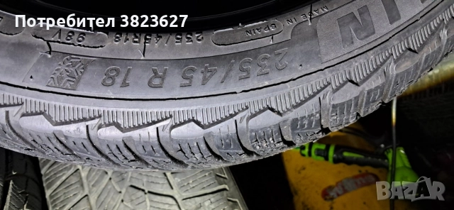 2 зимни гуми Мишелин 235 45 18 профил 7мм, снимка 3 - Гуми и джанти - 52681228