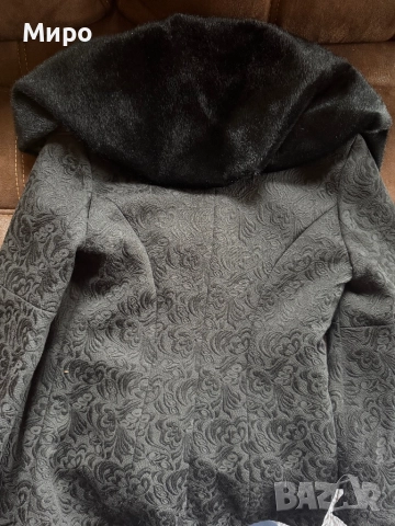 Дамско палто, снимка 3 - Палта, манта - 52207358