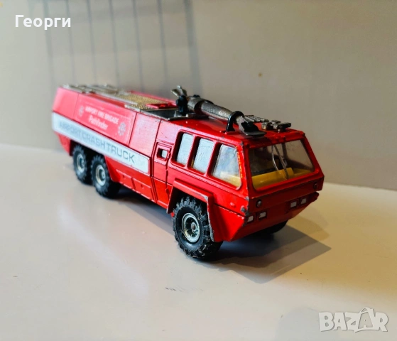 Corgi Метално камионче пожарна, снимка 2 - Колекции - 53923458