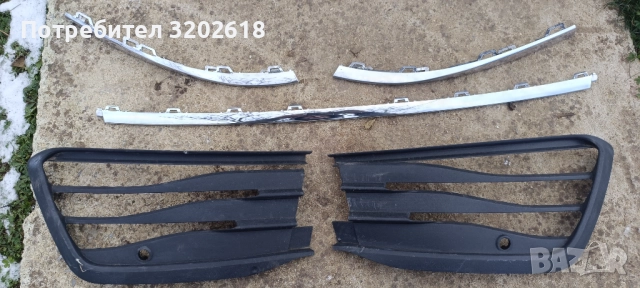 Решетки и хром лайсни за Голф 8