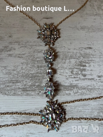 Бижу за цялото тяло с цветни камъчета които минават през гърдите и златен синджир за врата и талията, снимка 3 - Колиета, медальони, синджири - 52119708