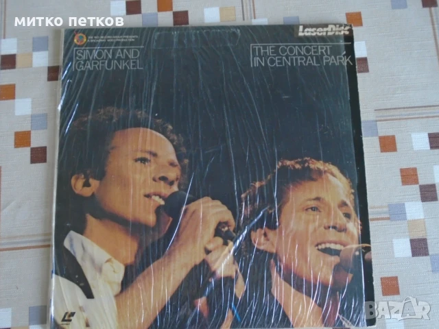 Laserdisc Simon and Garfunkel, снимка 3 - Други музикални жанрове - 51029837