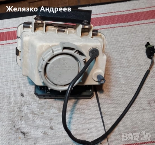 Опел Кадет ляв фар за мъгла Hella , снимка 2 - Части - 52505388
