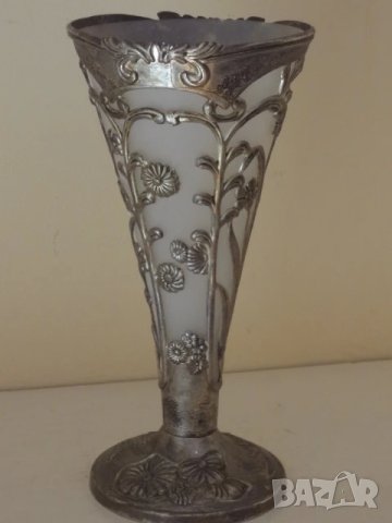 Метална ваза от Германия