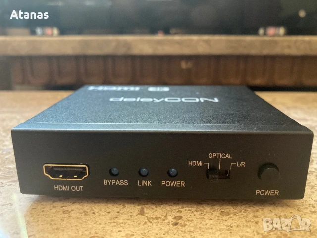 Deley CON аудио превключвател.