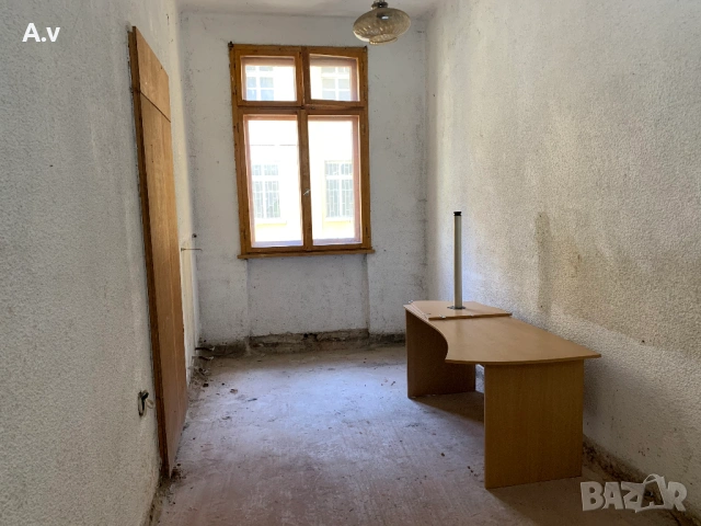 Стая / ОФис под наем 2 бр. - гр.София, бул.Витоша 1а, снимка 7 - Стаи под наем - 53732989