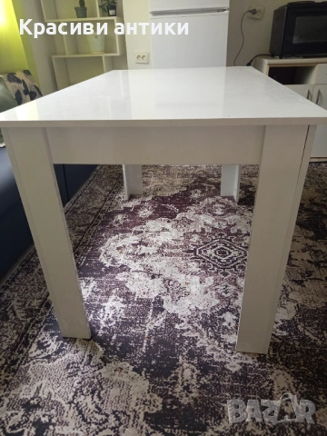 Трапезна, нова маса бял гланц, снимка 4 - Маси - 53689302