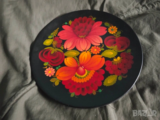 дървена рисувана чиния за стена СССР