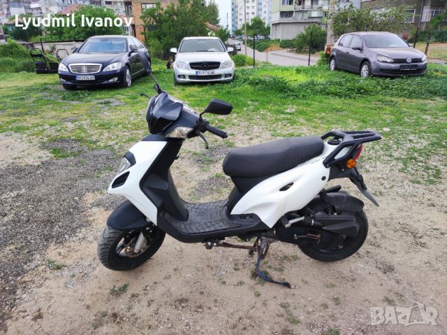 Скутер Generic B22 2018g 50cc 3ps 4-takt, снимка 3 - Мотоциклети и мототехника - 45319849