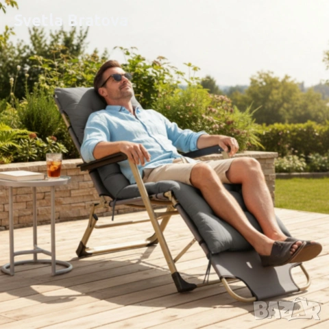 Сгъваем шезлонг с голяма възглавница - стилен, практичен и удобен