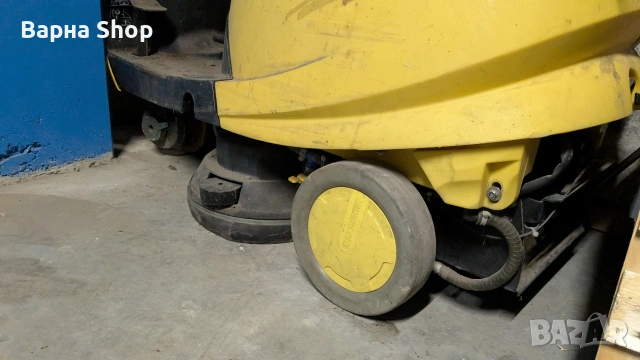 Професионална подопочистваща машина Kärcher (Ride-on), снимка 5 - Други машини и части - 53760136