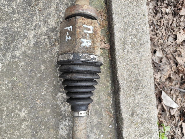 Предна Дясна Полуоска-Land Rover Freelander 2 -2.2-160кс-2008г, снимка 2 - Части - 53717958