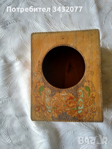 Часовник с кутия, снимка 2 - Антикварни и старинни предмети - 53711056