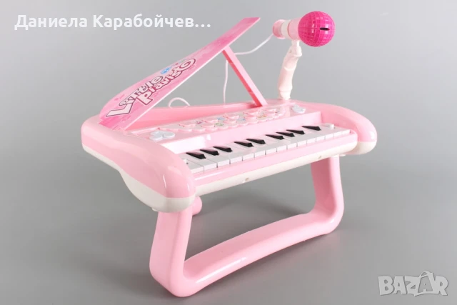 Пиано с микрофон, снимка 1