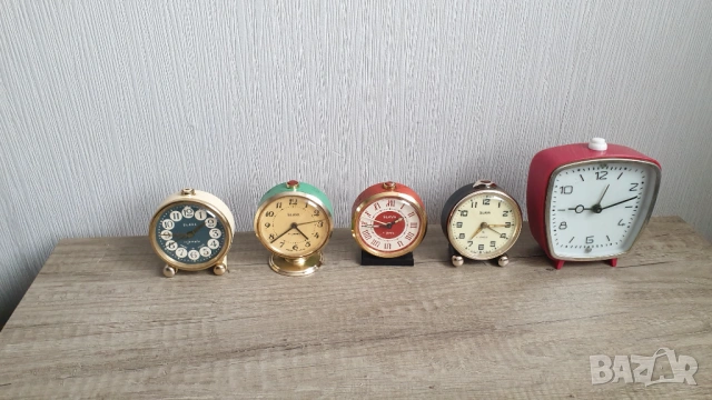 Лот от 5 броя стари будилници